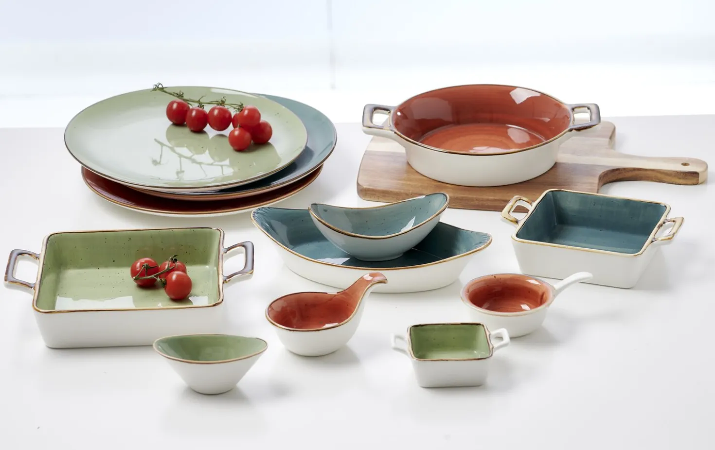 Auflaufform Romo | 25 x 19 x 4,5 cm | 900 ml | grün | mit Henkel
